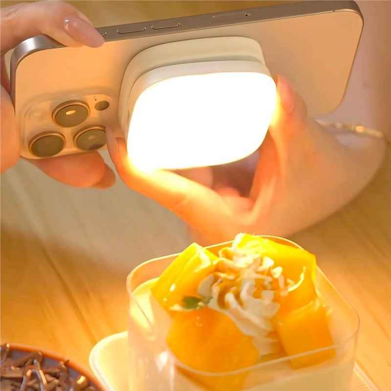 Éclairage pour streaming en direct avec aspiration magnétique pour téléphone mobile