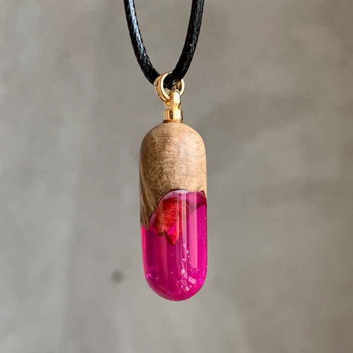 Reative Time Star Capsule Luminous Pendant Necklace