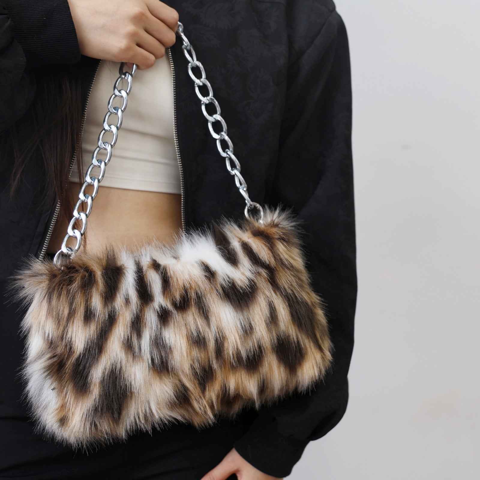 Japan And South Korea New Plush Underarm Shoulder Chain Bag