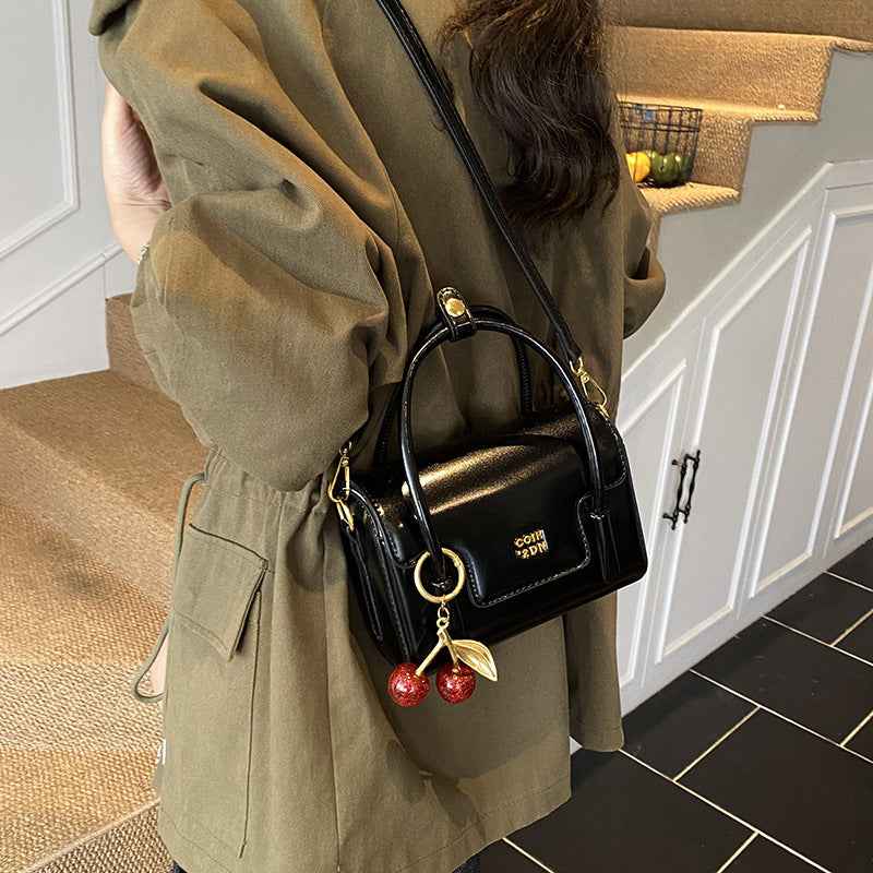 Simple Women's Commuter Shoulder Sling Fashion Handbag